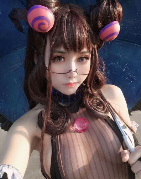 《花容月貌》电影