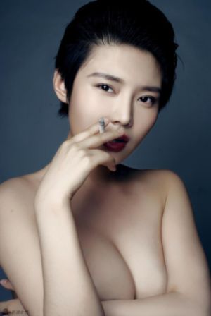无意间变成狗被喜欢的女生捡回家