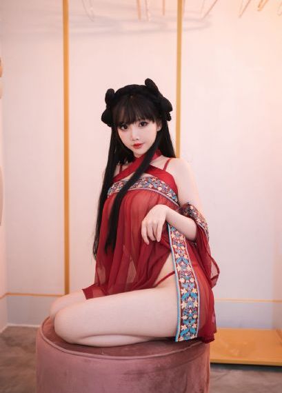 在黑暗中我们堕落