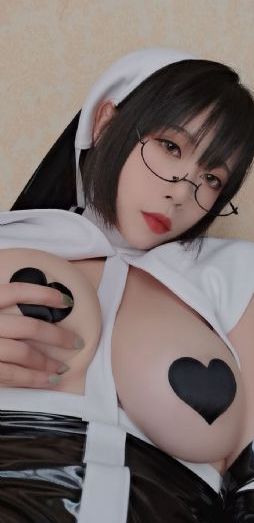 亚当君挣扎吧