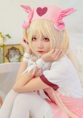盒子里的猫