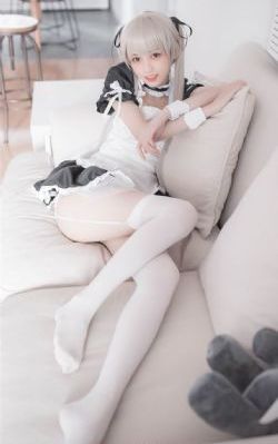 年轻胸大的阿韩国